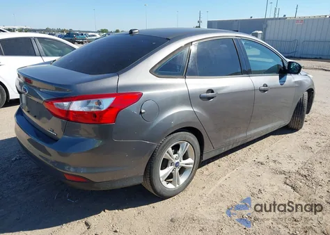 2014 Ford Focus Se z USA, uszkodzony, nr VIN 1FADP3F24EL286681